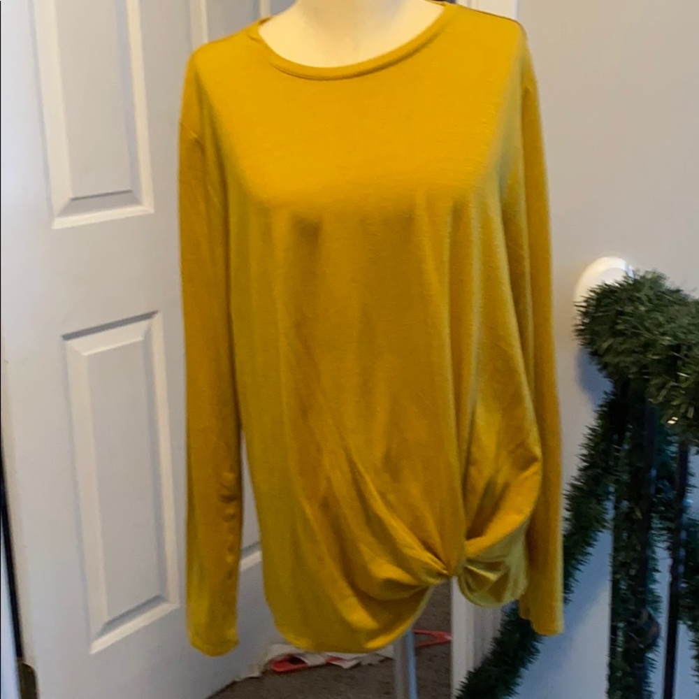 Loft XL yellow side bunched T-shirt